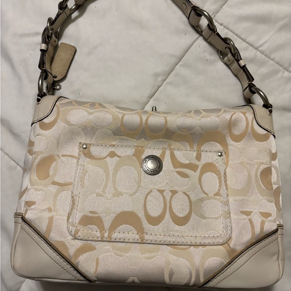 COACH Chelsea Optic Signature Handbag - Picture 6 of 8